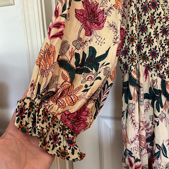 Ruffle Style Boutique Dress - Picture 3 of 4